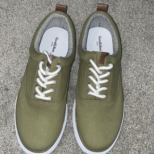 Goodfellow & Co Sneakers. NWOT. Size 8